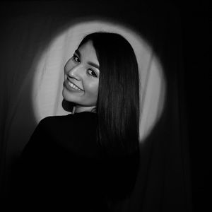 Meet your Posher, Valeria